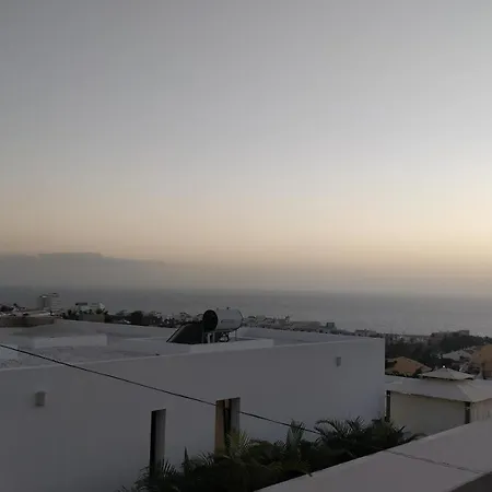 Golden Paradise Seaview 아파트