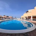Golden Paradise Seaview דירה
